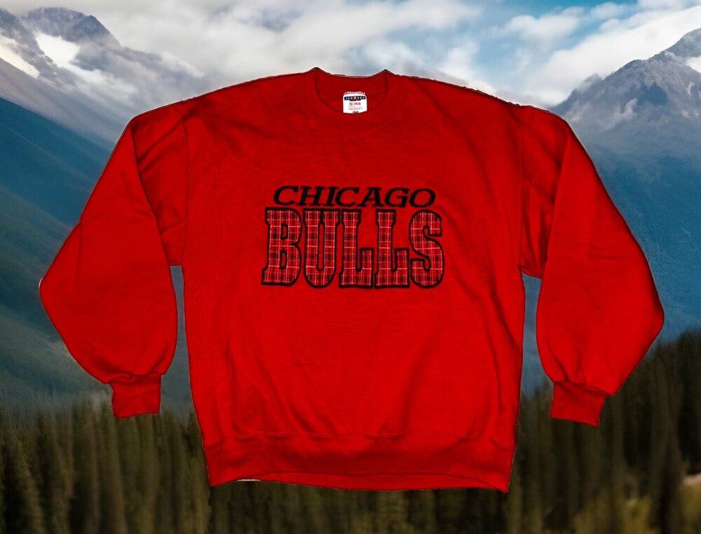 Vintage 90s Chicago Bulls Team Unisex Christmas Sweater Sweatshirt Size Large